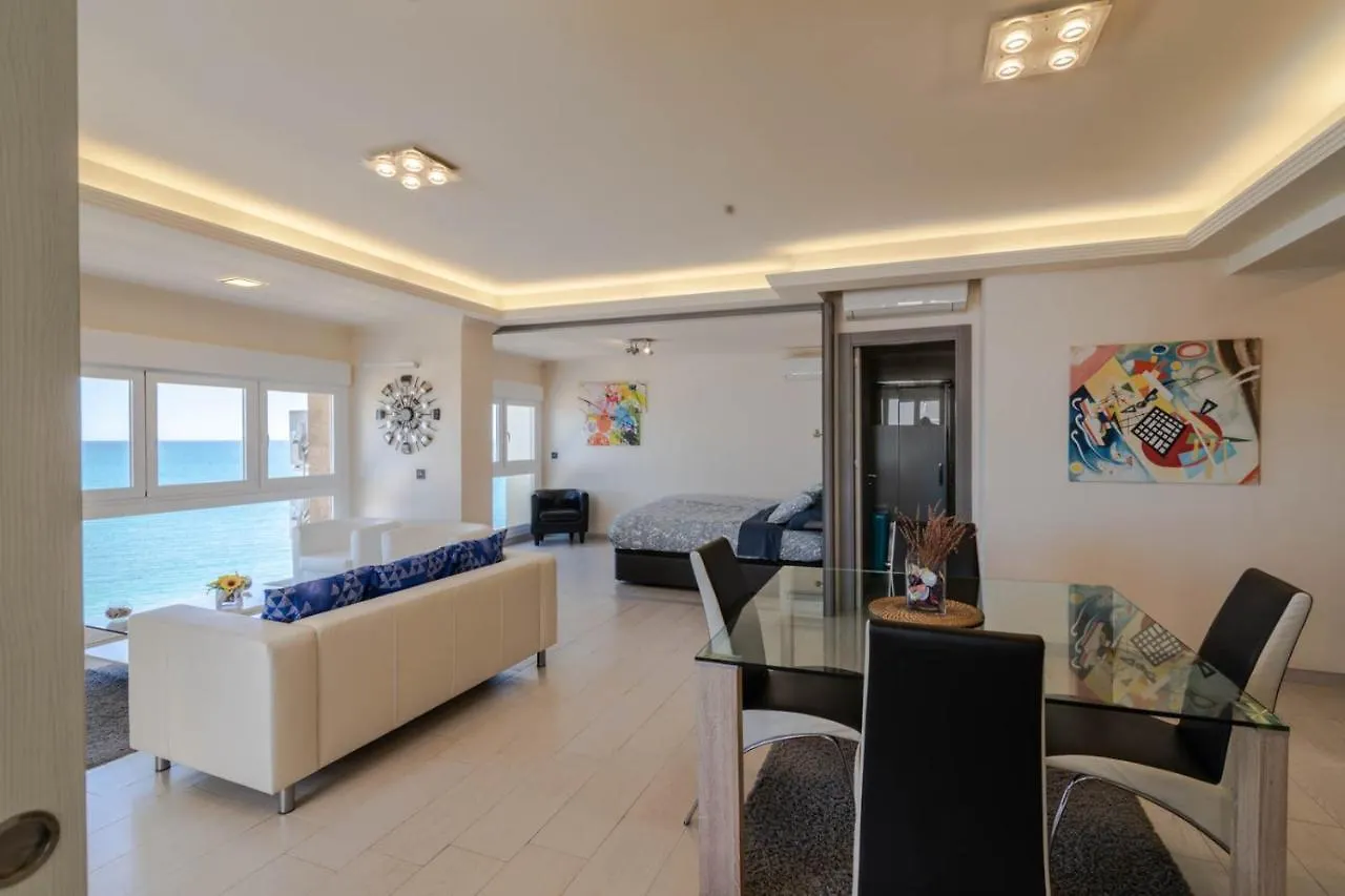 Apartment Royal Executive Suite Malaga